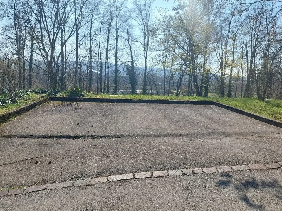 Aussenparkplatz
