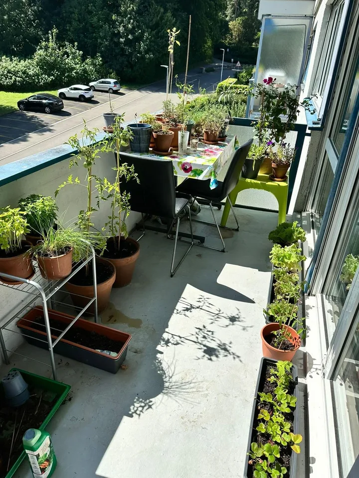 JUWO Room to rent in a 3 ppl WG