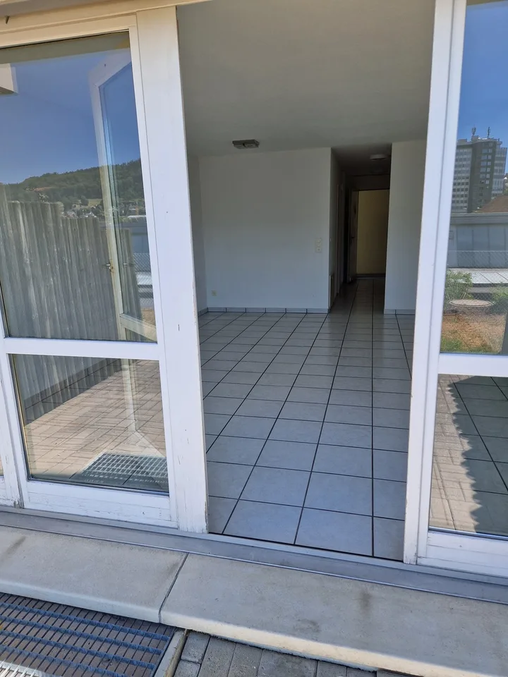 Schöne 1 Zi Wohnung in Menziken