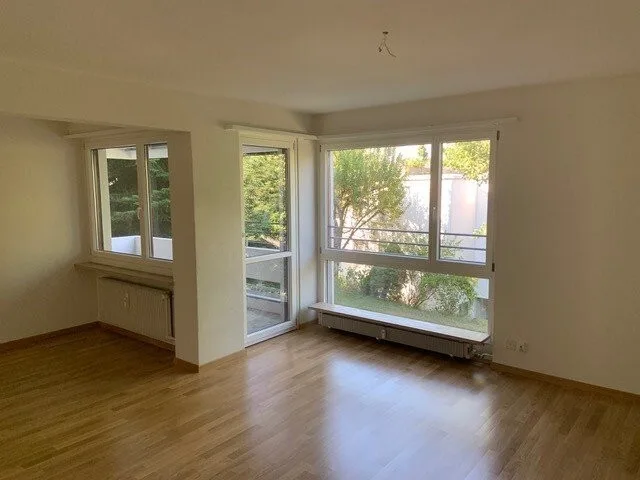 4,5-Zimmerwohnung mit neuer, moderner Einbauküche in Oberwil