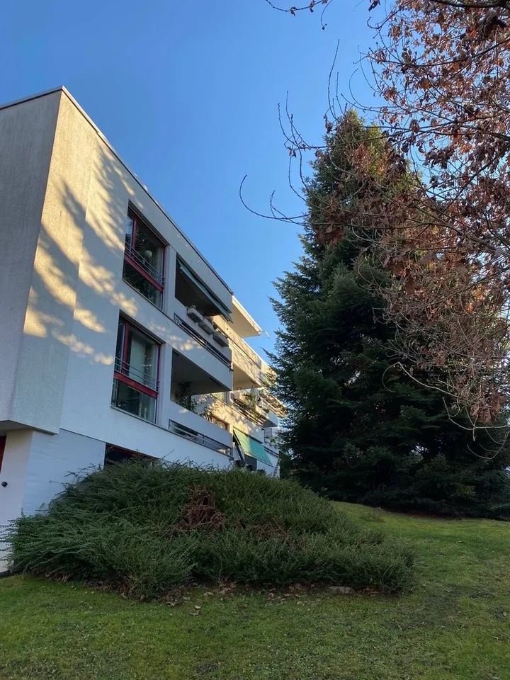 4,5-Zimmerwohnung mit neuer, moderner Einbauküche in Oberwil