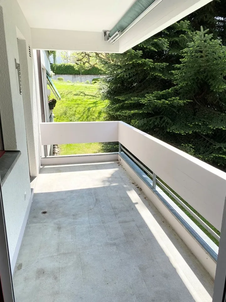 4,5-Zimmerwohnung mit neuer, moderner Einbauküche in Oberwil