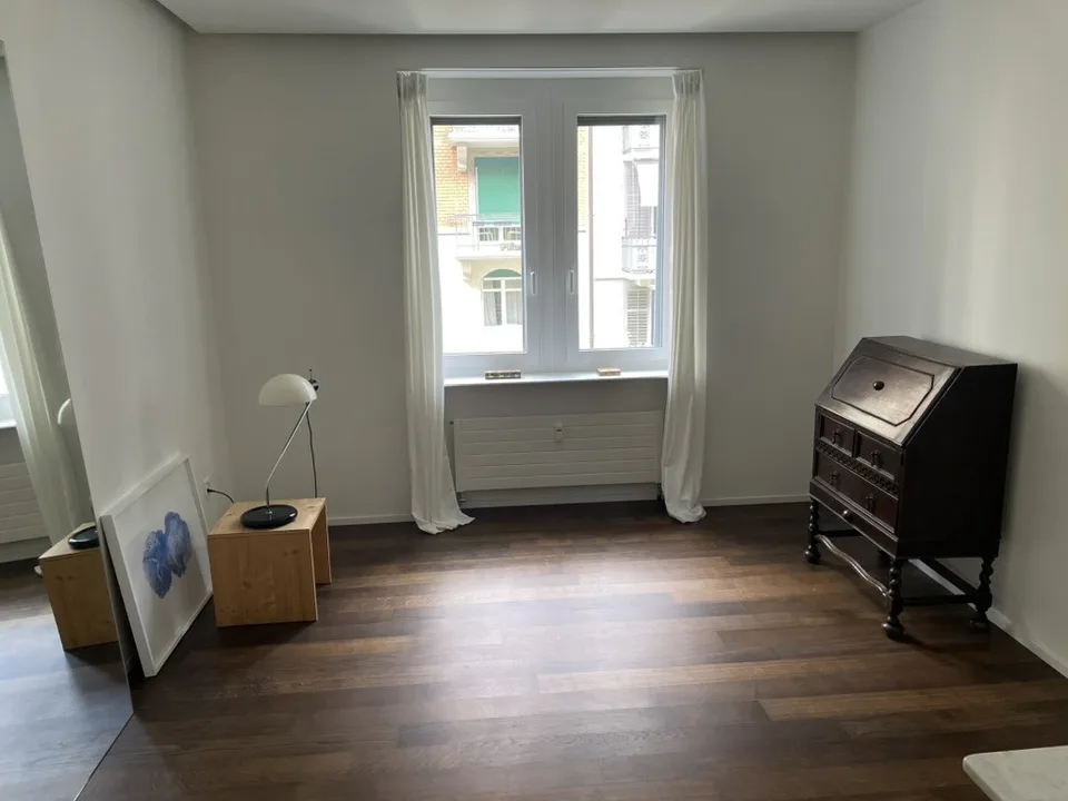 Mitbewohner/in für schöne 3 1/2 - Zimmerwohnung gesucht - Seeking a roommate for a beautiful 3 1/2-room apartment