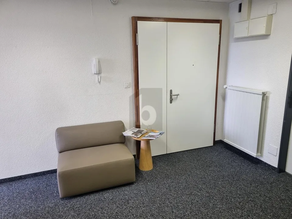 ESPACE DE TRAVAIL AVEC VUE PANORAMIQUE