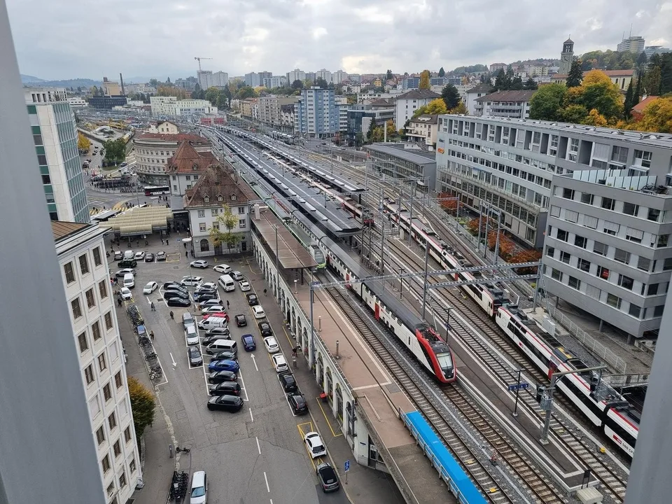 ESPACE DE TRAVAIL AVEC VUE PANORAMIQUE