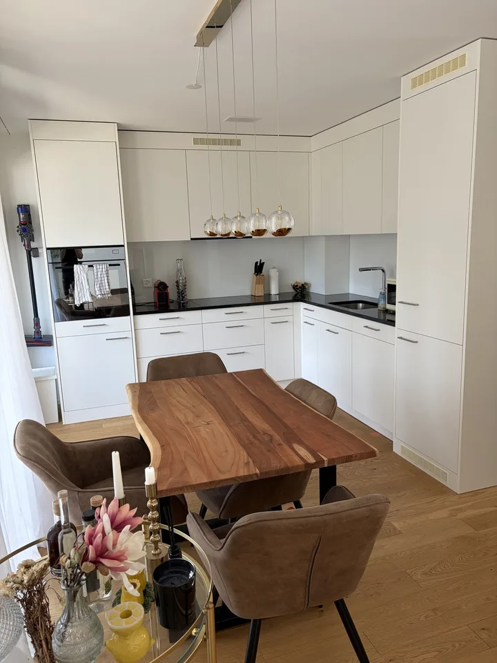 Moderne 2.5-Zimmer-Wohnung mit Loggia in Liestal