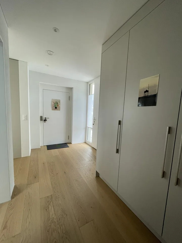 Traumhafte 3.5-Zimmer Terrassenwohnung (möbliert, befristet für 6 Monate)