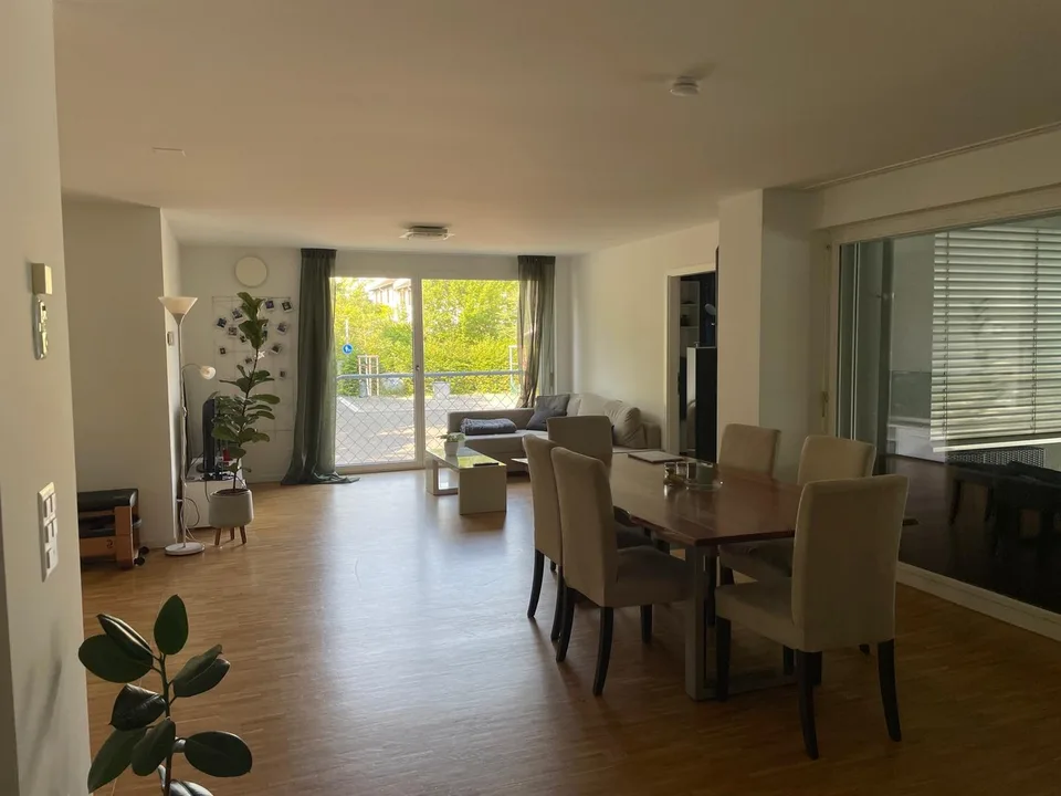 Freies WG Zimmer in 4er WG in Winterthur