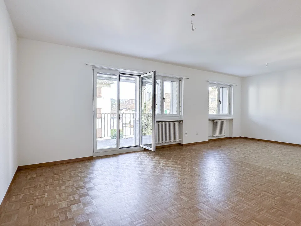 Schöne, Schöne frisch renovierte 4½-Zimmer-Wohnung