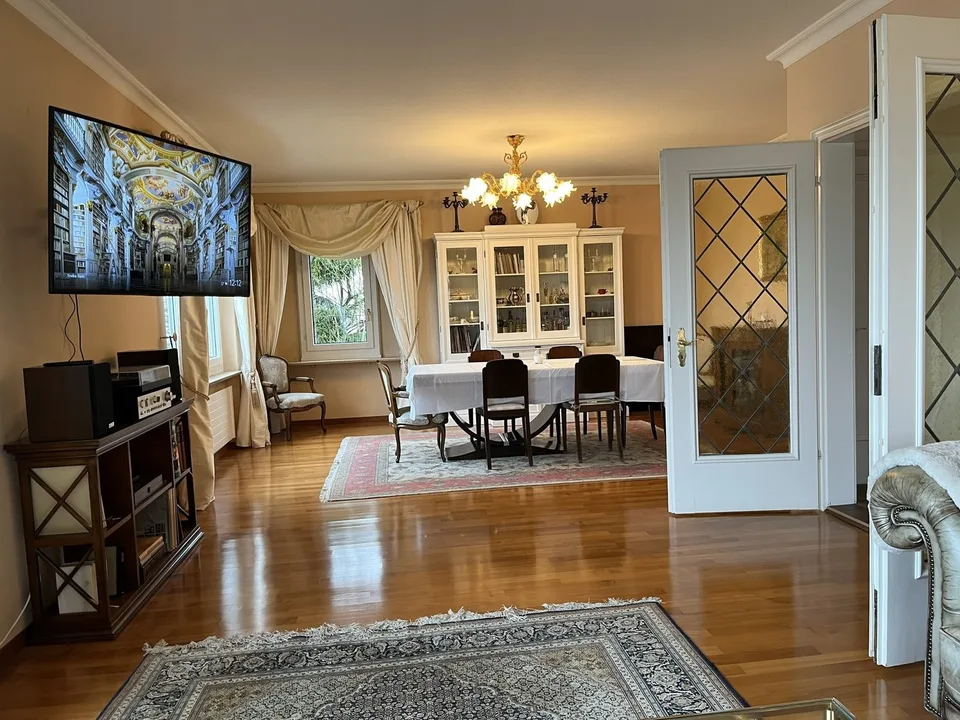 5½ ZIMMER-HAUS IN UNTERENGSTRINGEN (ZH), MÖBLIERT, TEMPORÄR