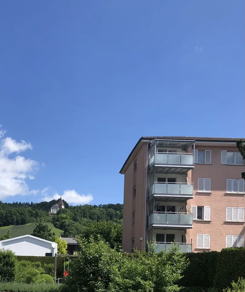 Schönes Zimmer in Zentraler und heller Wohnung