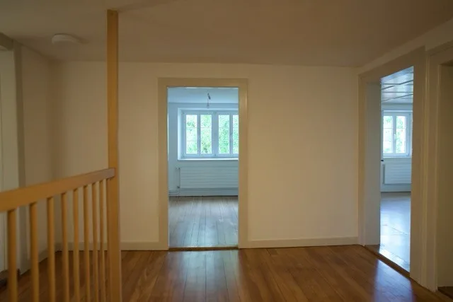 Helles WG-Zimmer im frisch renovierten Bauernhaus in Schwerzenbach "Villa Kunterbunt 2.0"