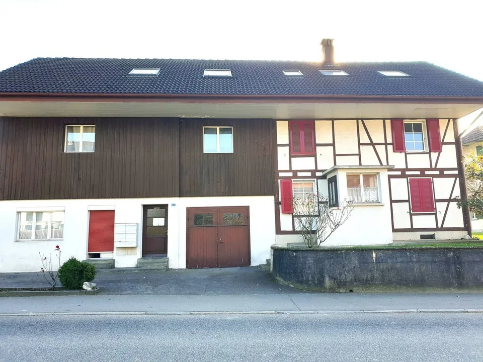 Charmante, preiswerte Dachwohnung