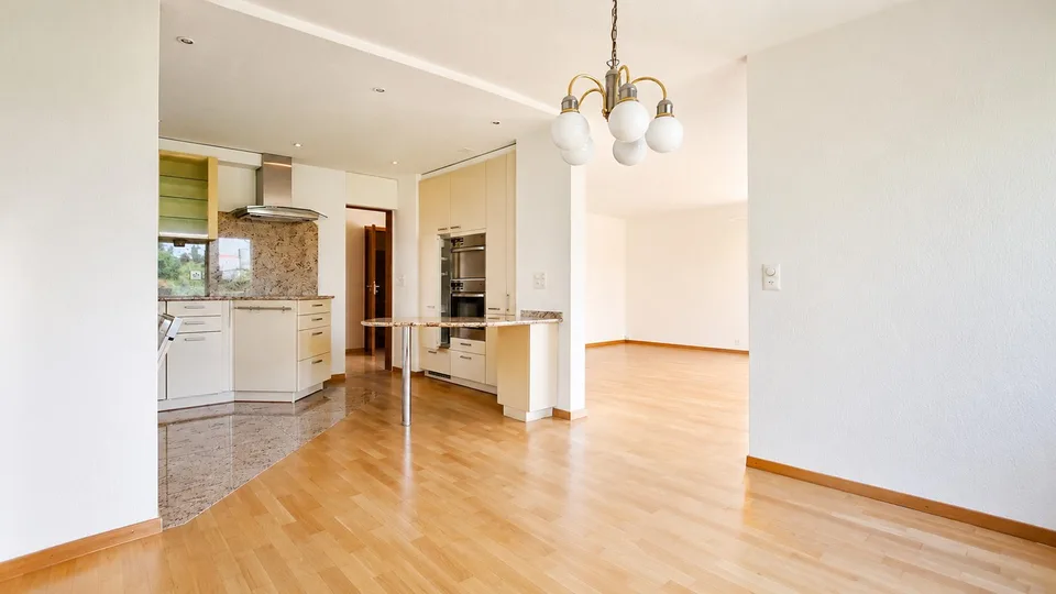 Freistehendes 4.5-Zimmer Einfamilienhaus mit grossem Garten