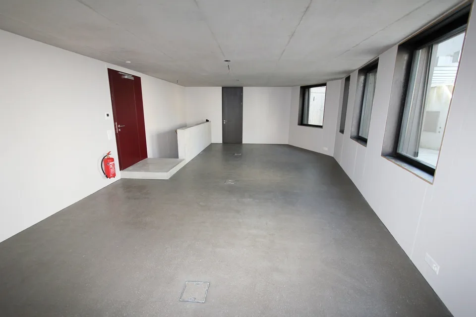 Gewerberaum in architektonisch eindrucksvoller Liegenschaft