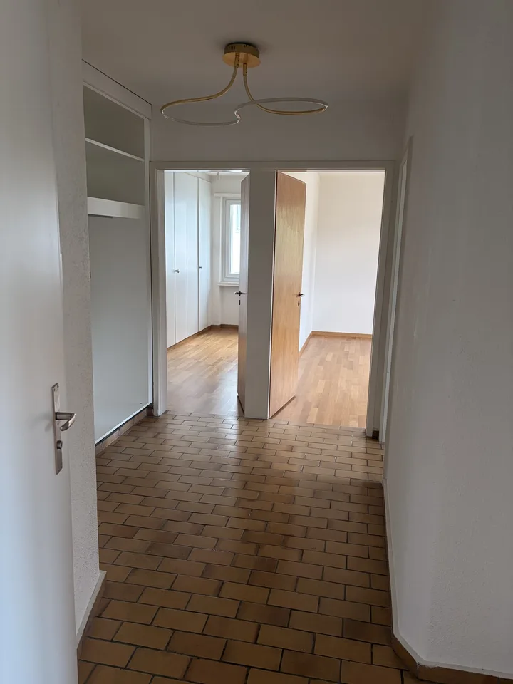 Sonnige 3-Zimmerwohnung mit Balkon – befristet ab sofort