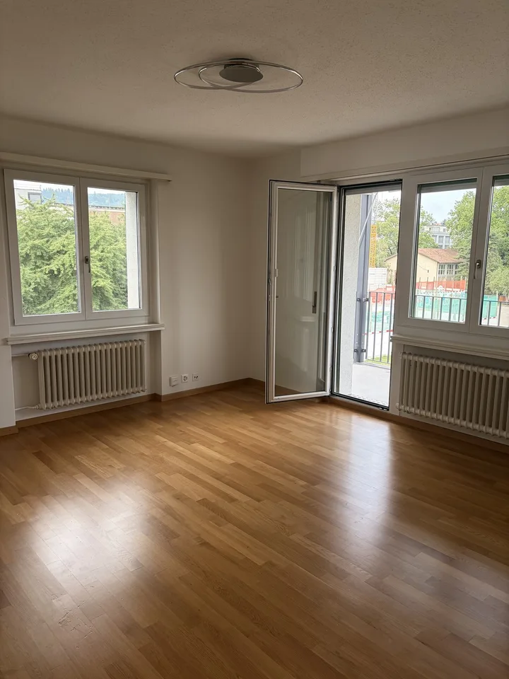 Sonnige 3-Zimmerwohnung mit Balkon – befristet ab sofort