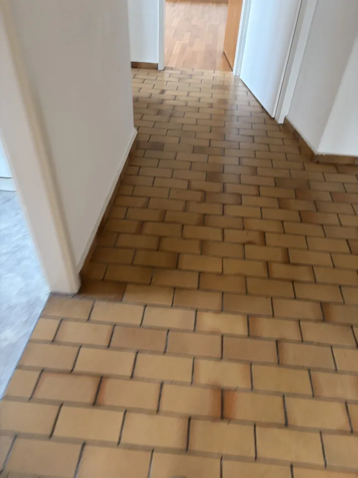 Sonnige 3-Zimmerwohnung mit Balkon – befristet ab sofort