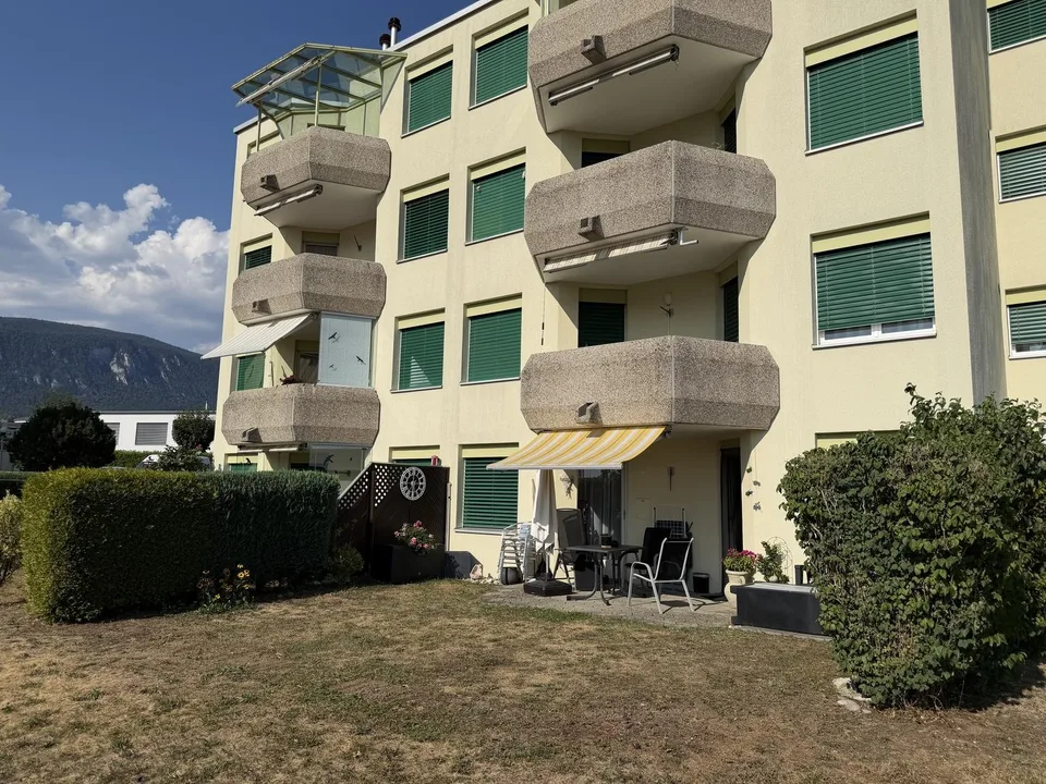 3.5-Zimmer-Wohnung mit Garten-/Sitzplatz