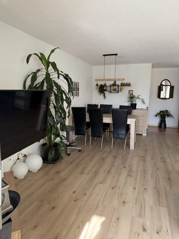 3.5-Zimmer-Wohnung mit Garten-/Sitzplatz