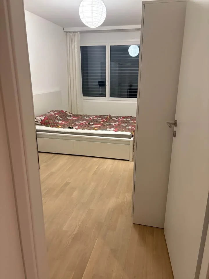 FR: Chambre spacieuse+Salle bain privée à louer dans appartement (81mq) neuf de standing – Nyon, quartier Petite Prairie.  ENG: Spacious Room+private toilet for Rent in Premium New Apartment (81mq)