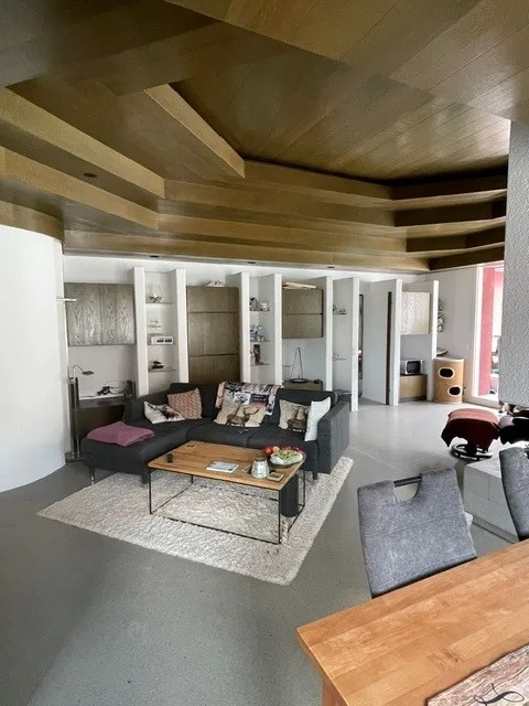 Aussergewöhnliche 4.5-Zimmer-Wohnung mit Cheminée und Terrasse im Zentrum von Stans