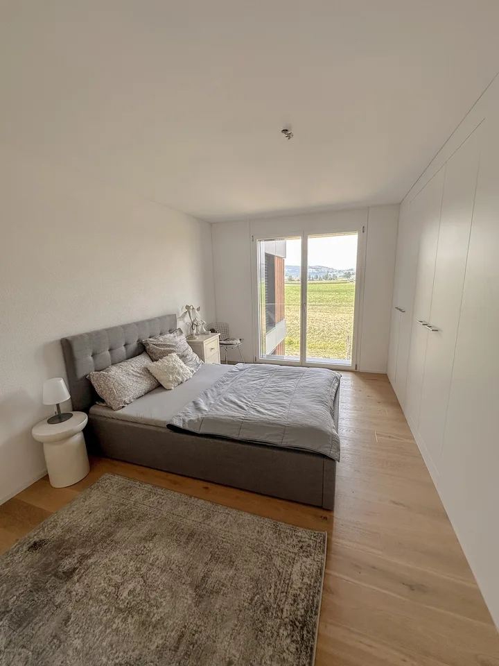 ***Nachmieter gesucht: Stilvolle 3,5-Zimmer-Wohnung mit Balkon, TG-Stellplatz & Bergblick