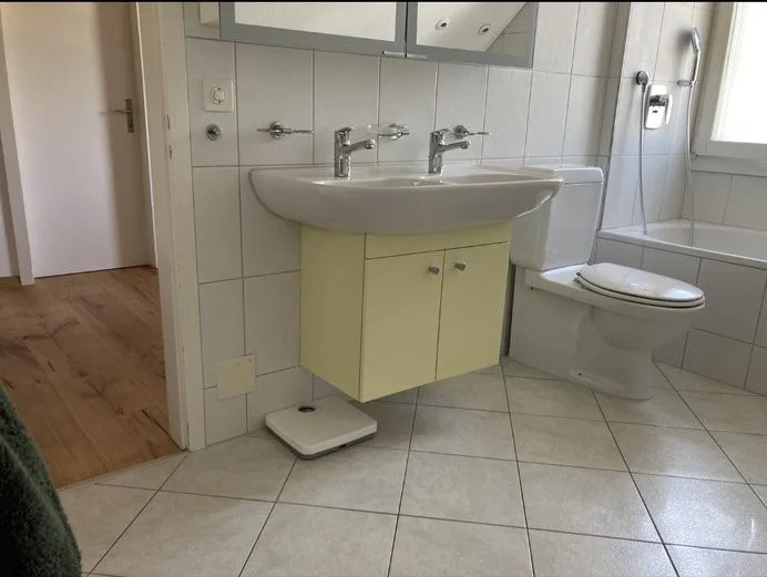 Möbliertes Zimmer in ruhigem Einfamilienhaus in Jonen zu vermieten!