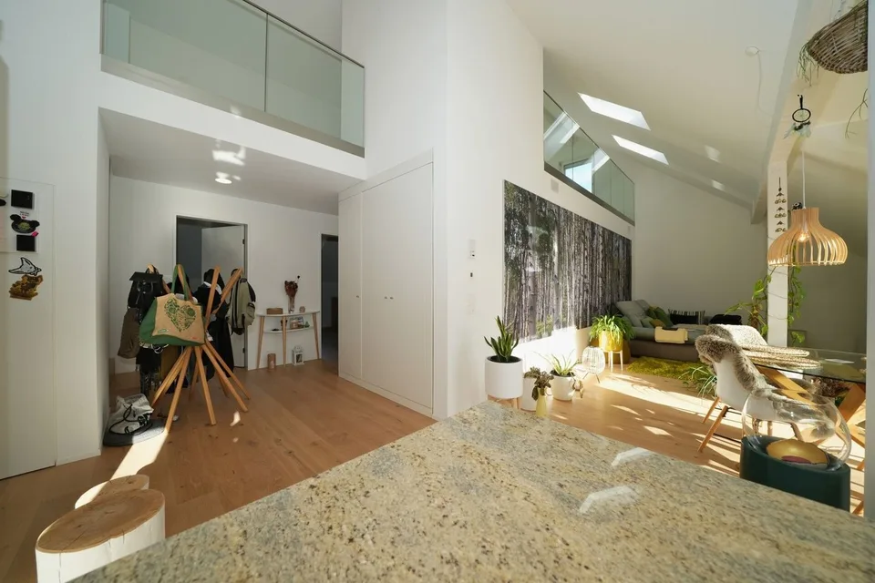 Einzigartige moderne Galeriewohnung an familienfreundlicher Lage