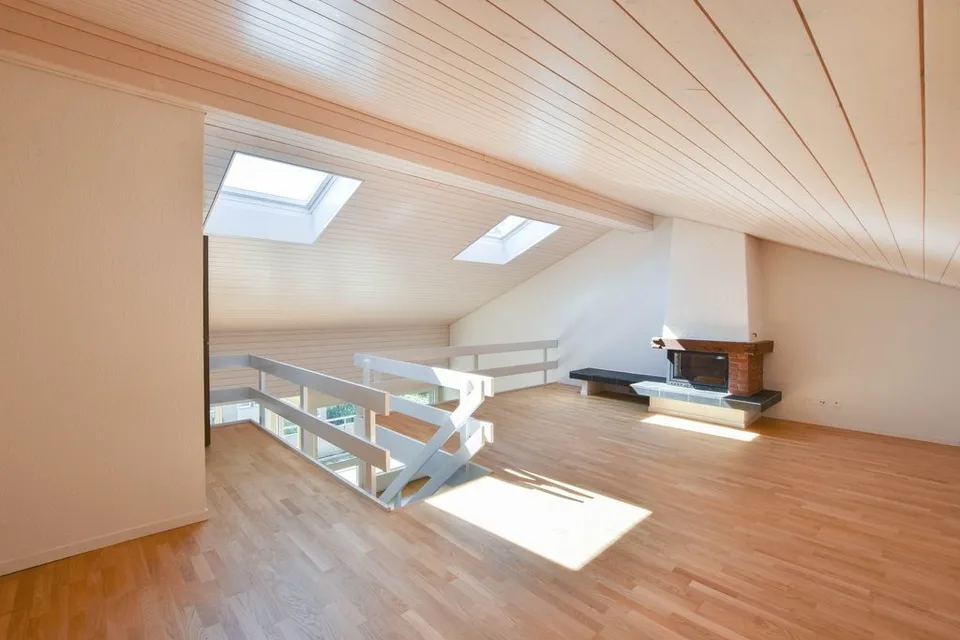 Appartement de 3,5 pièces rénové avec galerie à louer !