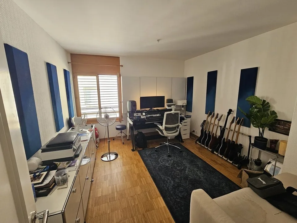 Bel appartement avec de beaux volumes.