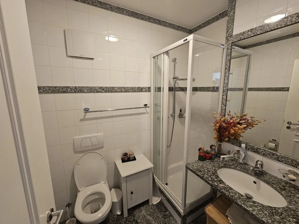 Bel appartement avec de beaux volumes.