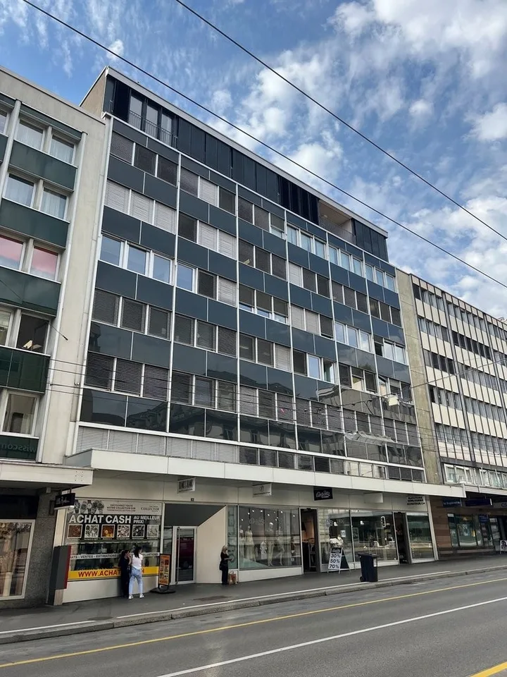 Idéalement situé en plein centre-ville de Fribourg