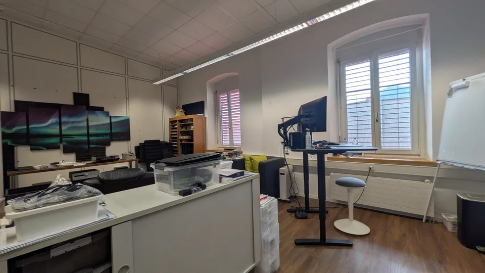 Nachmieter gesucht: Ruhiges Büro/Gewerbe 40m2 inkl Strom + Parkplatz