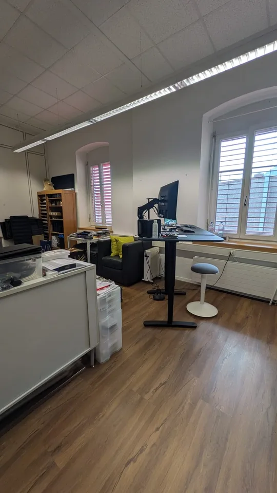 Nachmieter gesucht: Ruhiges Büro/Gewerbe 40m2 inkl Strom + Parkplatz