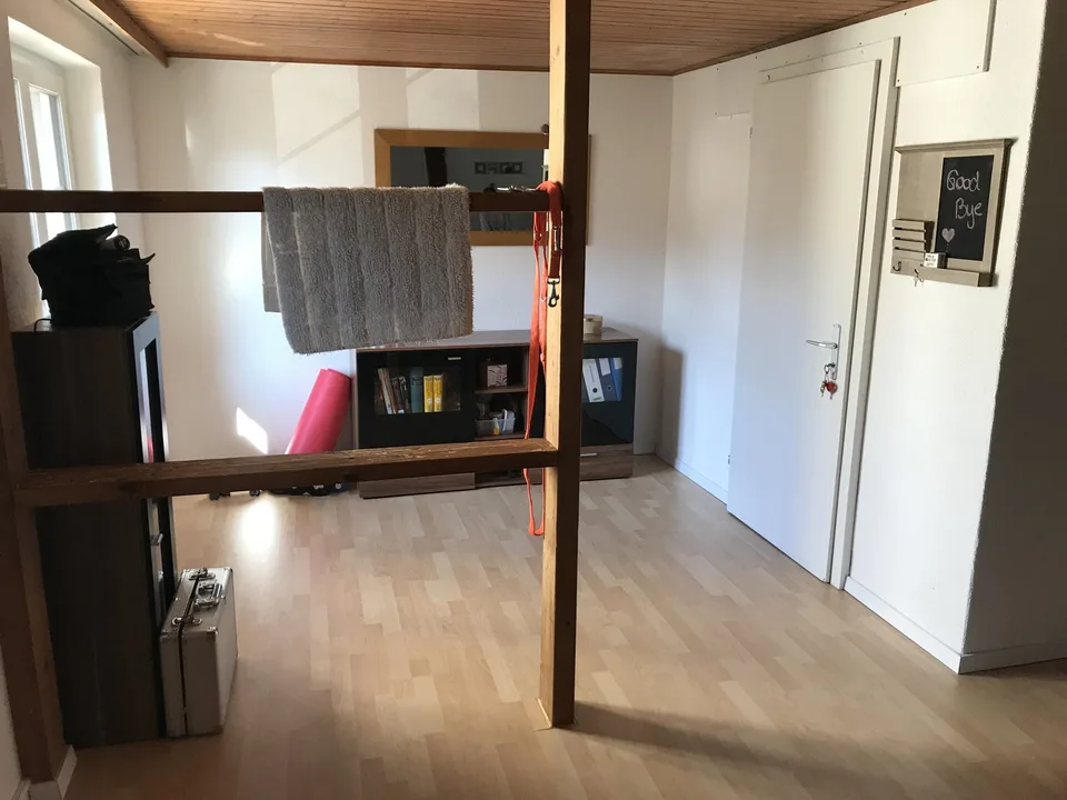 Schöne ruhige Wohnung in kleinem Mehrfamilienhaus