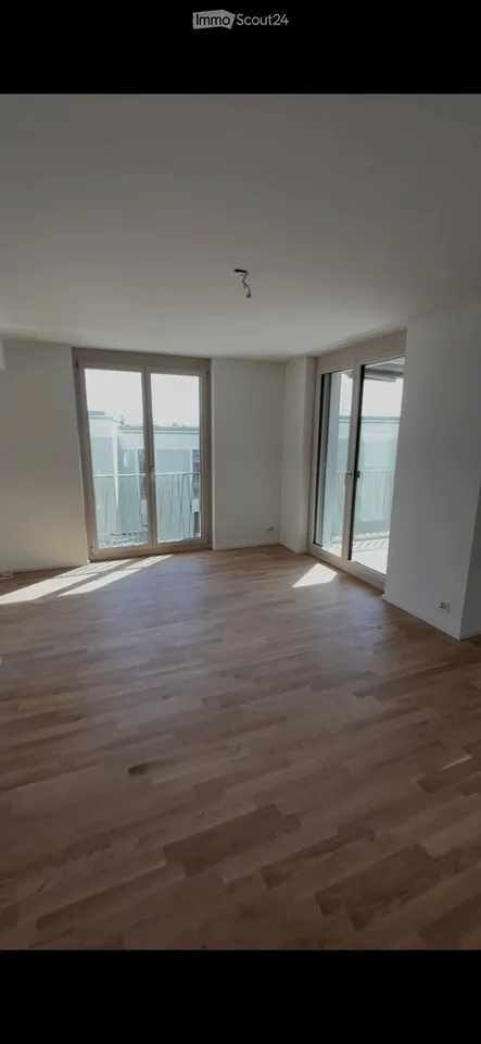 Moderne 3.5-Zimmer-Neubauwohnung mit Balkon in Männedorf