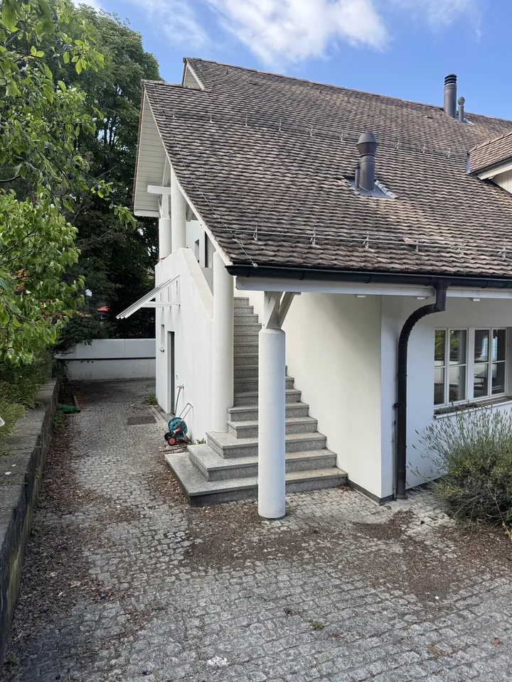 EINZIGARTIGES EINFAMILIENHAUS MIT TRAUMHAFTER SEESICHT - BEFRISTET FÜR 6 MONATE