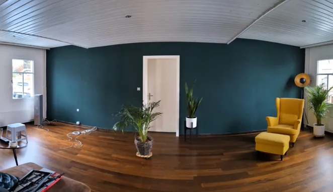 Grosszügige 7-Zimmer-Wohnung mit Gartenmöglichkeit in ruhiger Lage
