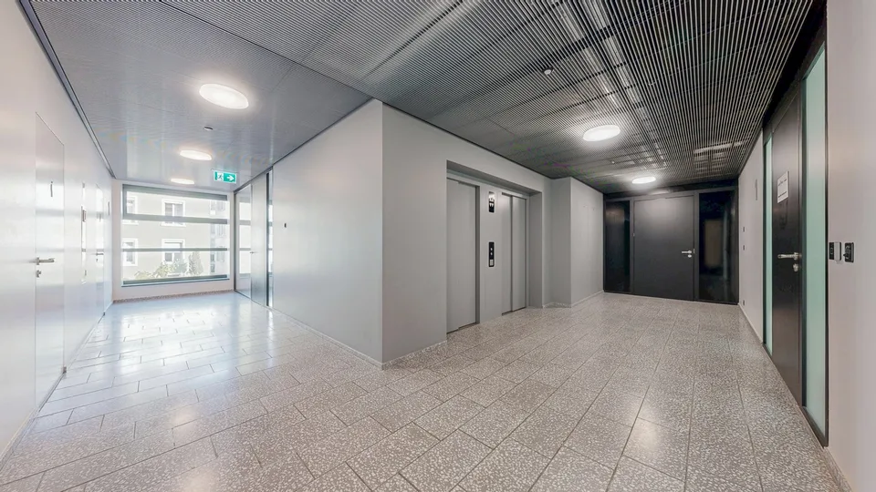 Moderne, lichtdurchflutete Bürofläche an zentraler Lage – bezugsbereit und flexibel