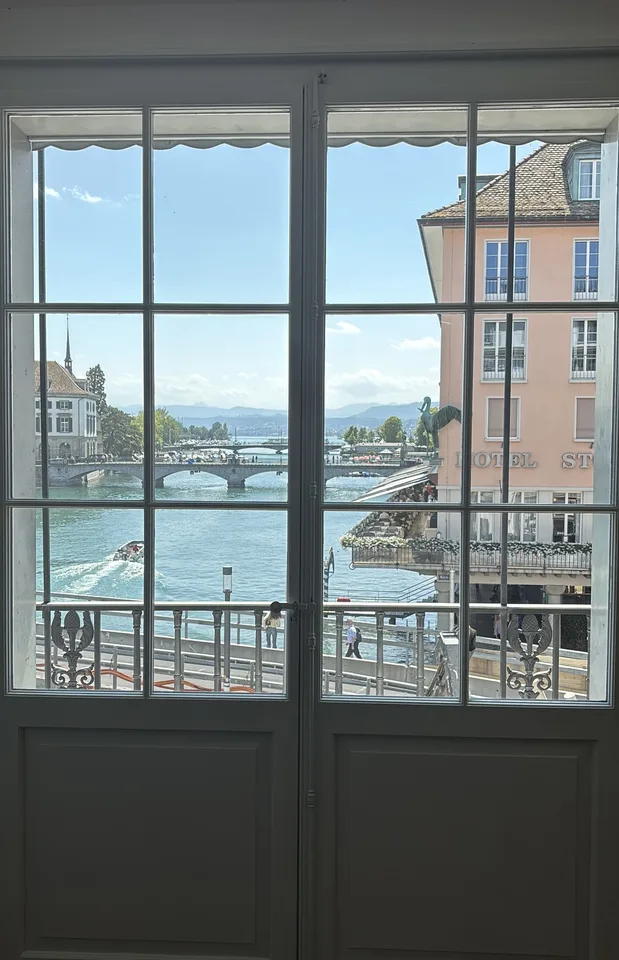 Arbeiten in einem der schönsten Häuser der Schweiz - Büro im historischen Haus zum Schwert