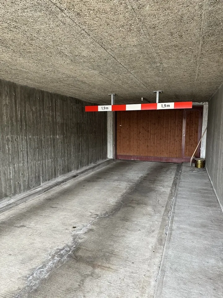Einstellplatz nähe Bahnhof Oerlikon