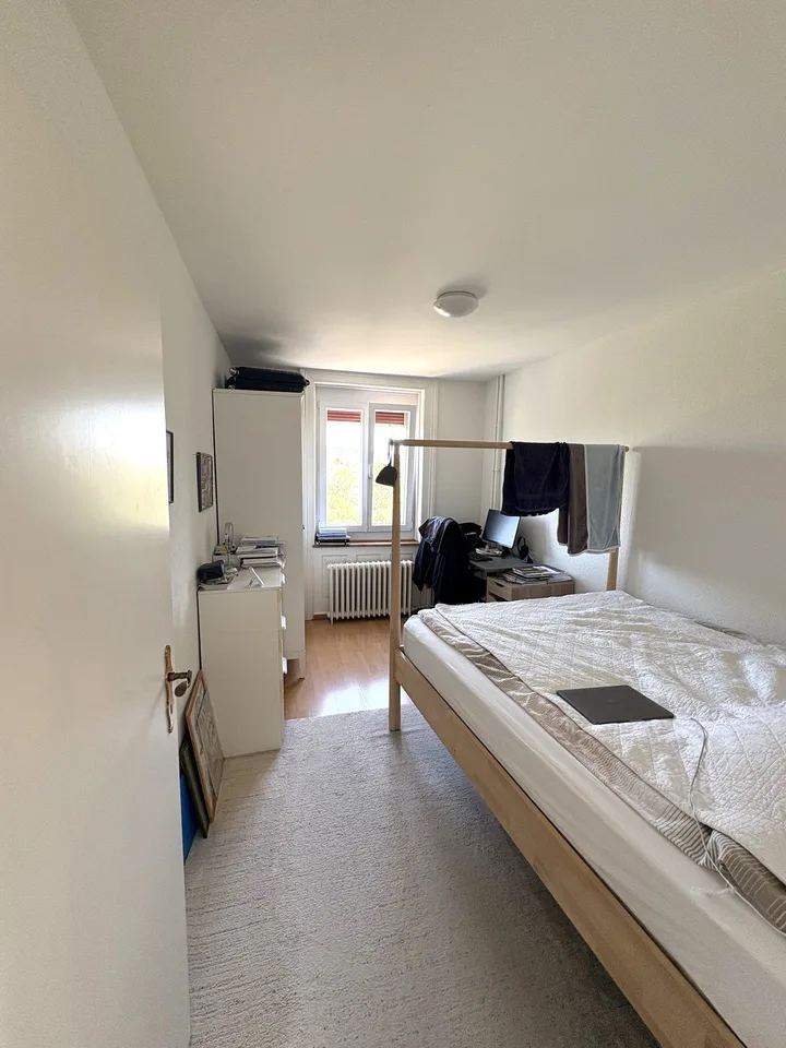 GEMÜTLICHE UND HELLE 2.5-ZIMMER-WOHNNUNG IM BELIEBTEN KREIS 3
