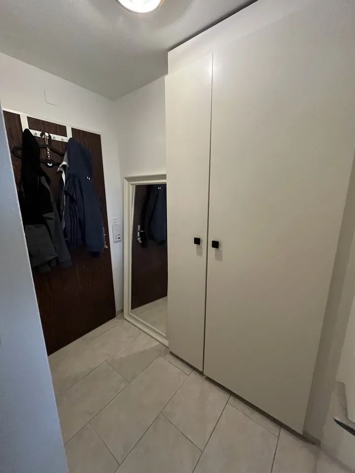 Möbliertes 1-Zimmer-Wohnung zur Untermiete
