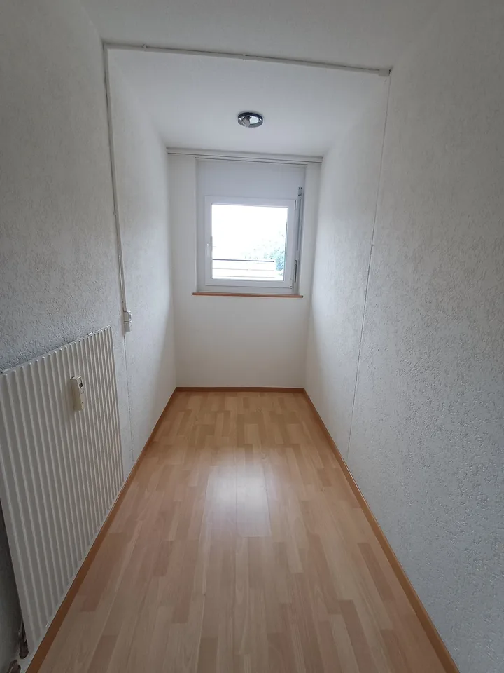 Attraktive 4.5-Zimmer-Eigentumswohnung mit Bastelraum & Einstellhallenplatz in Grünen – photo 19 sur 20