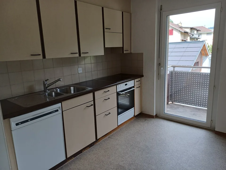 Attraktive 4.5-Zimmer-Eigentumswohnung mit Bastelraum & Einstellhallenplatz in Grünen – photo 7 sur 20