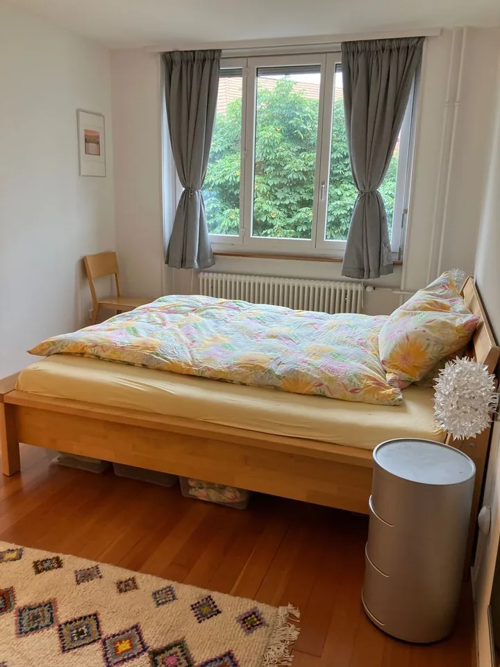 Helle, gemütliche 3,5 Zi. Wohnung zur Untermiete im Mattenhof-Quartier (01.09-31.12 - Evtl verlängerbar)