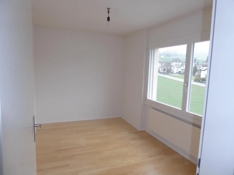 Charmante 4.5-Zimmer-Wohnung in ruhiger, ländlicher Lage !