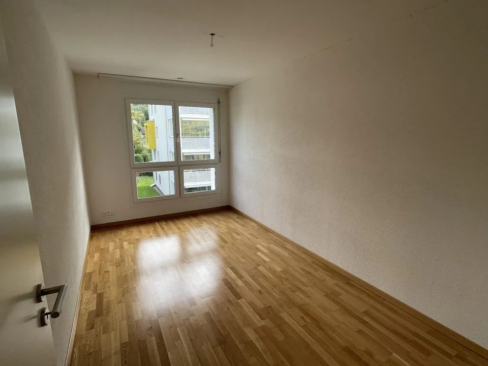Moderne 3.5-Zimmer-Wohnung mit grosszügigem Balkon in Wetzikon