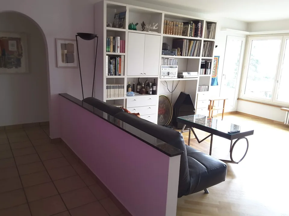 WG-Zimmer in dreier WG in 51/2 Zimmer Wohnung